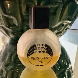 Vintage THE BODY SHOP White Musk Oil